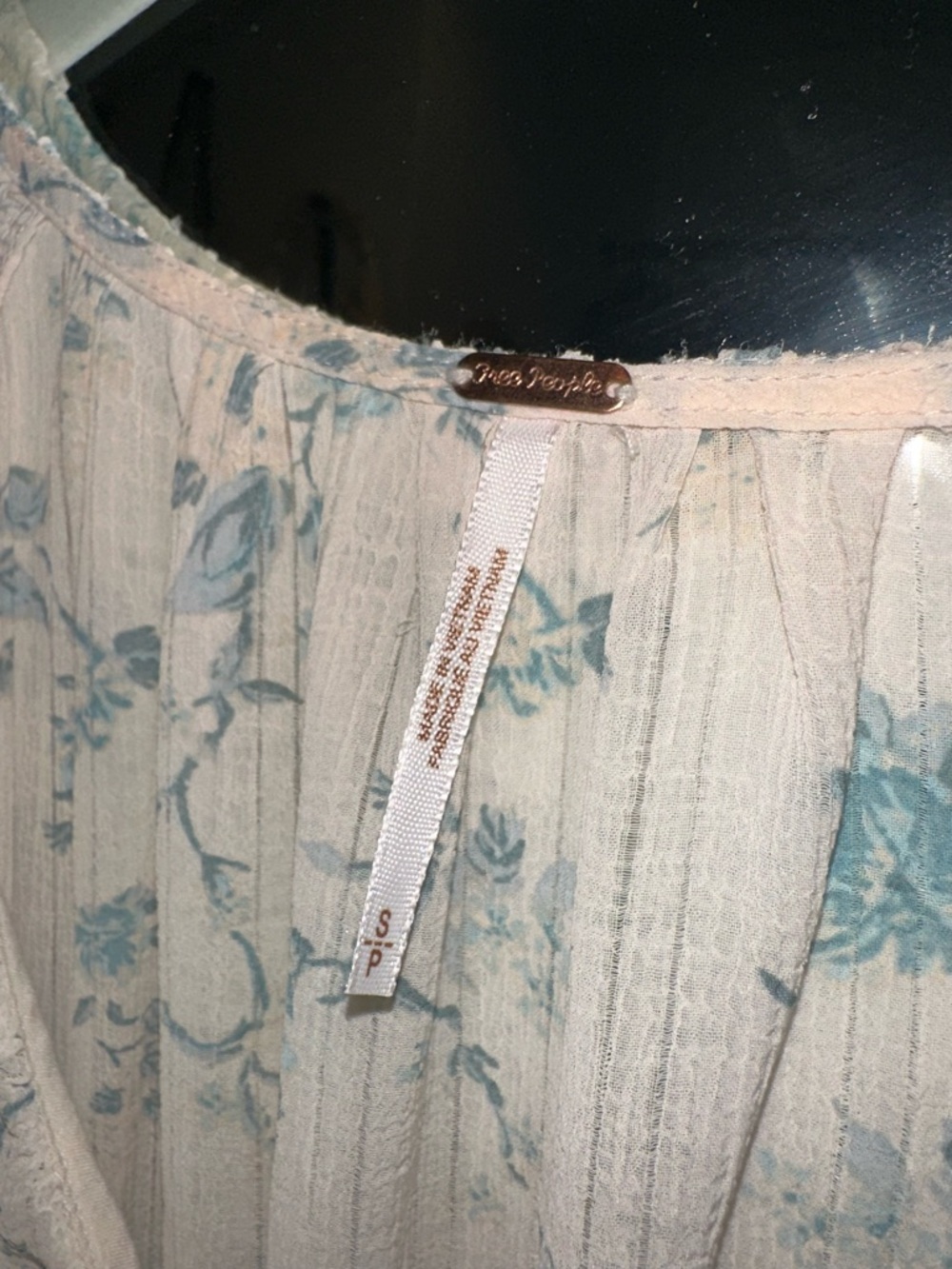 Free People Floral Top w/ Ruched Front - Picture 4 of 6